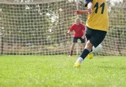 利物浦中文,广告牌引英,媒关注,欧亿体育官网,APP下载,注册领彩金,官方网站,网站入口