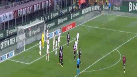 “网球国手联袂竞技，WTA香港站隆重开幕，荣膺‘赛事标杆’——环球时报报道”