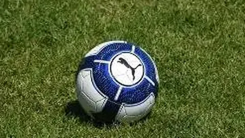 中国女子冰壶队亚冬会循环赛全胜，央视报道连胜佳绩