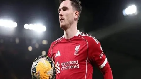 拜仁官方宣布左边锋重伤赛季报销，国米密切关注引援机会。